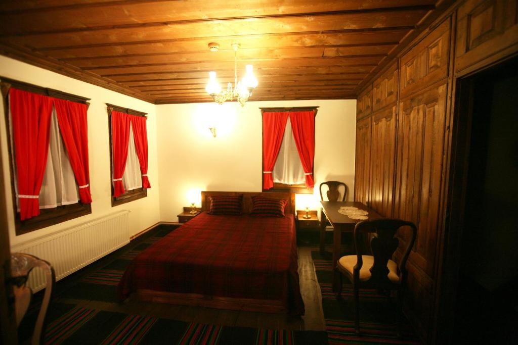 Отель Djudjeva Kyshta Hotel Панагюриште